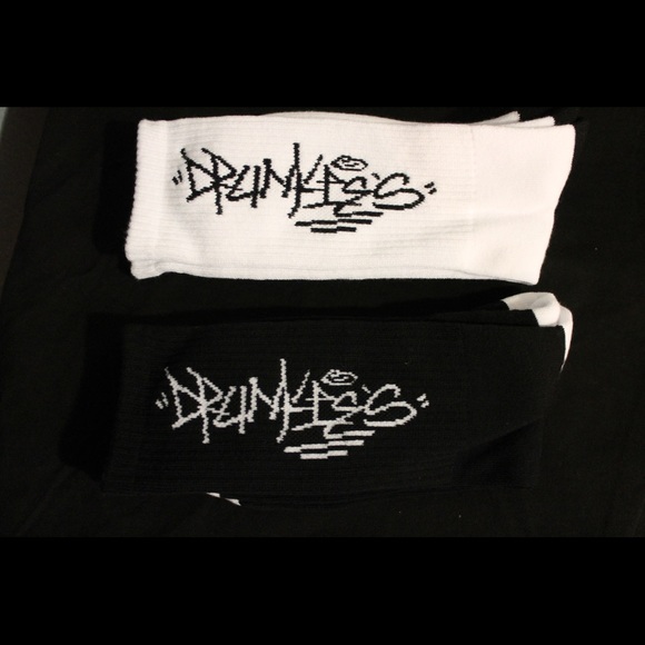 SOCKS - Picture 2 of 3